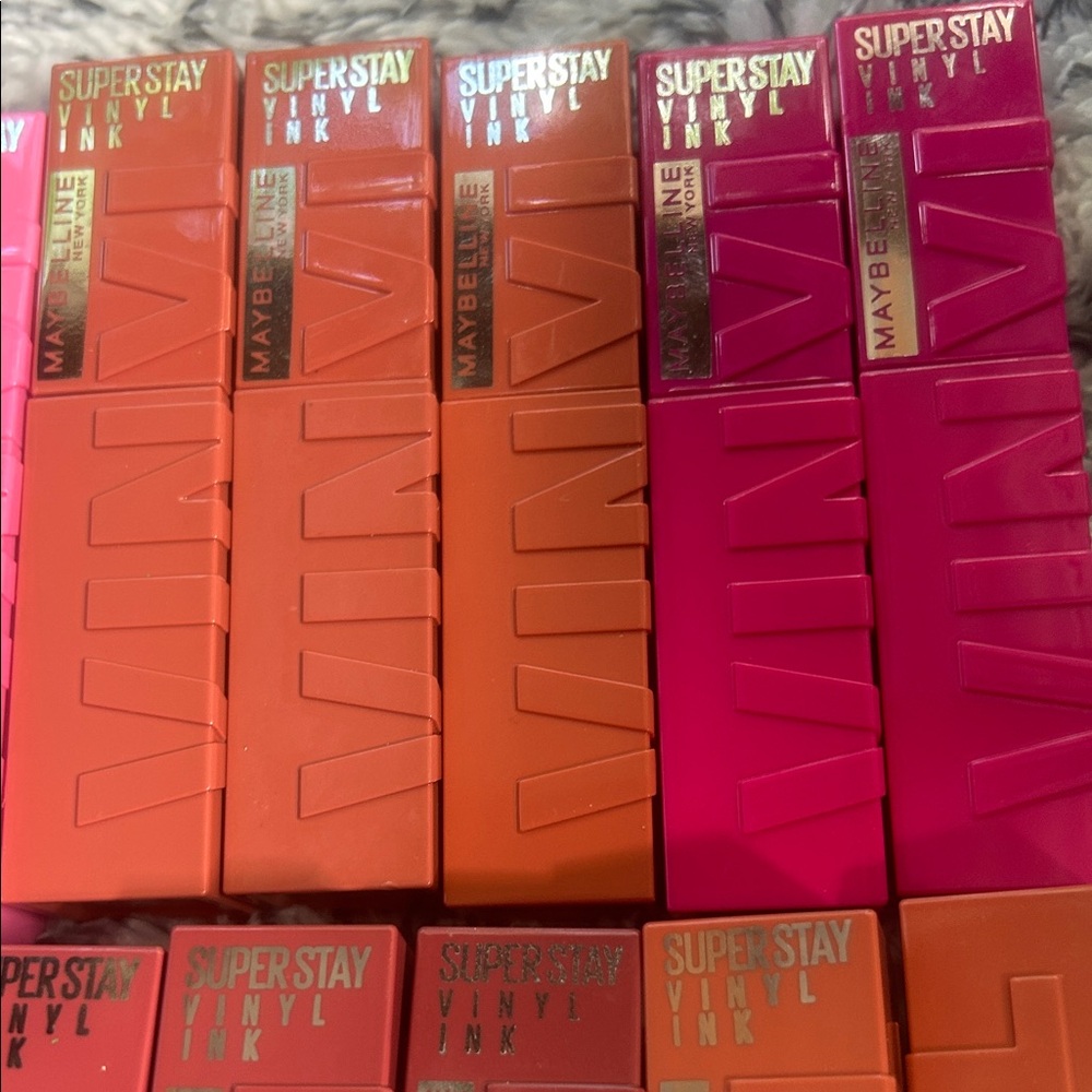 Maybelline SuperStay Vinyl Ink Liquid Lipstick  lot of 17. New. - Picture 3 of 4